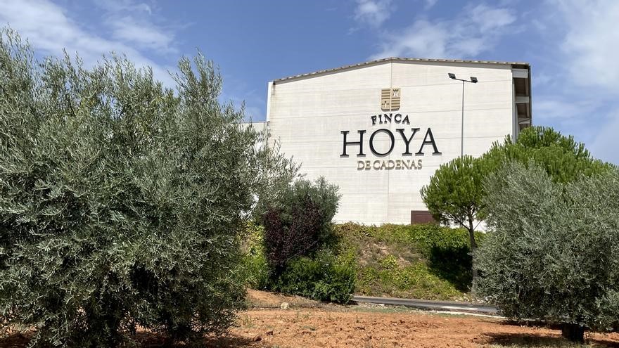 Bodega FINCA HOYA DE CADENAS (Las Cuevas de Utiel-Valencia)